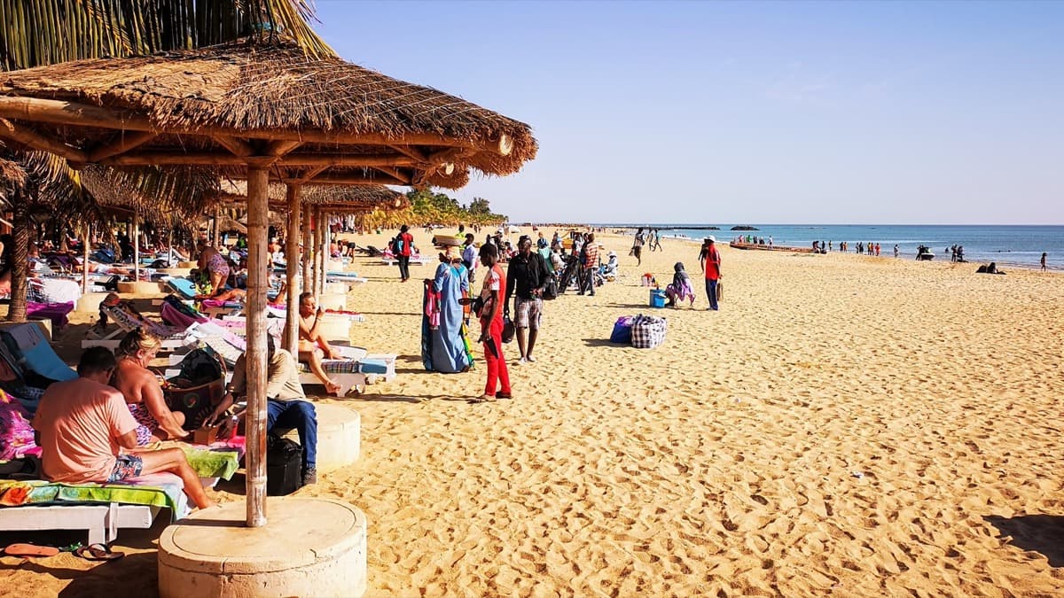 Plage de Saly sur la Petite-Cote, a proximite de Sindia, Senegal